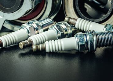 Señales de que tu auto necesita un cambio de bujías