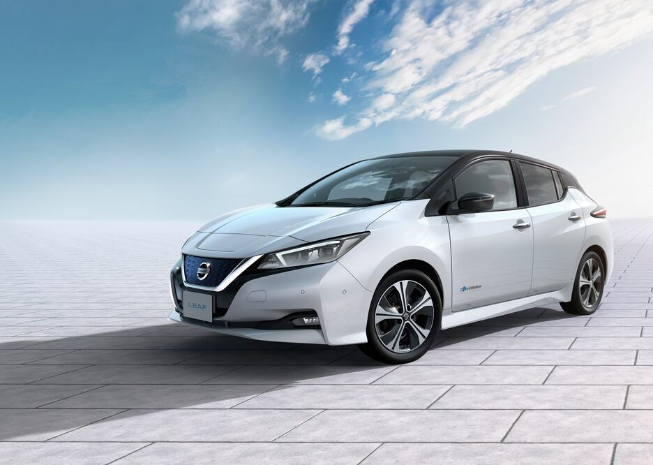 Tras meses de filtraciones y muestras de su diseño, hoy el mundo conoce completo al nuevo Nissan Leaf.