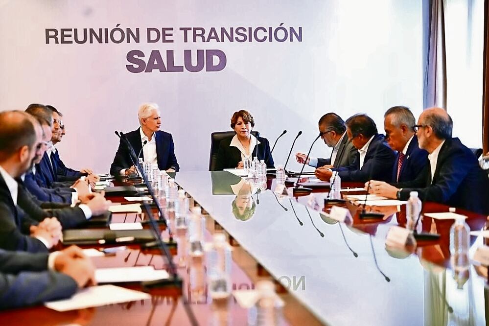 Alfredo del Mazo y Delfina Gómez coincidieron en la importancia de ofrecer un sistema de salud de calidad a los mexiquenses. Foto: Especial