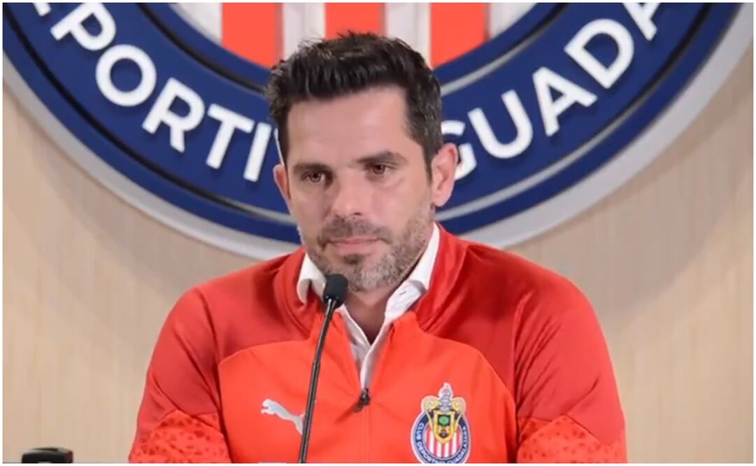 Fernando Gago presentado con Chivas / FOTO: Especial