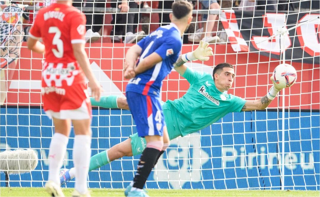 FOTO:  La espectacular atajada del mexicano Alex Padilla - @AthleticClub