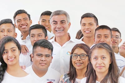 Inicia en Puebla bachillerato militarizado con 120 estudiantes