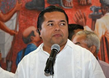 Hospitalizan de emergencia a exdiputado Emiliano Ramos en Quintana Roo; estaba en huelga de hambre por su proceso penal