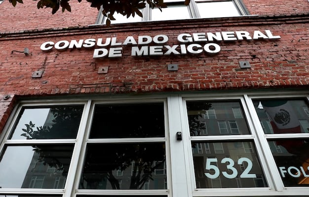 CBS reporta que EU revisa todos los consulados mexicanos en el país; podría llevar al cierre de algunos