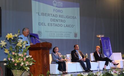 Académicos advierten riesgos contra el estado laico en México