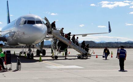 Avión Airbus 340 de Iberia queda varado en el AICM