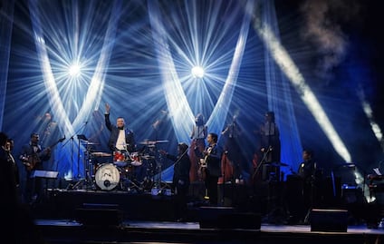 Los Ángeles Negros llenan el Metropólitan; “Hablé con Shakira, empieza tarde tu show”