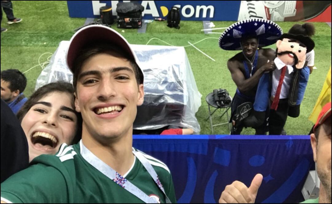 Twitter: @abraham_juanp