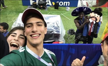 El aficionado que regaló sombrero a franceses