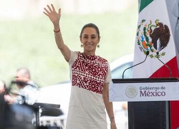 Sheinbaum defiende prohibición de comida chatarra en escuelas; "comer mucho dulce hace daño", afirma