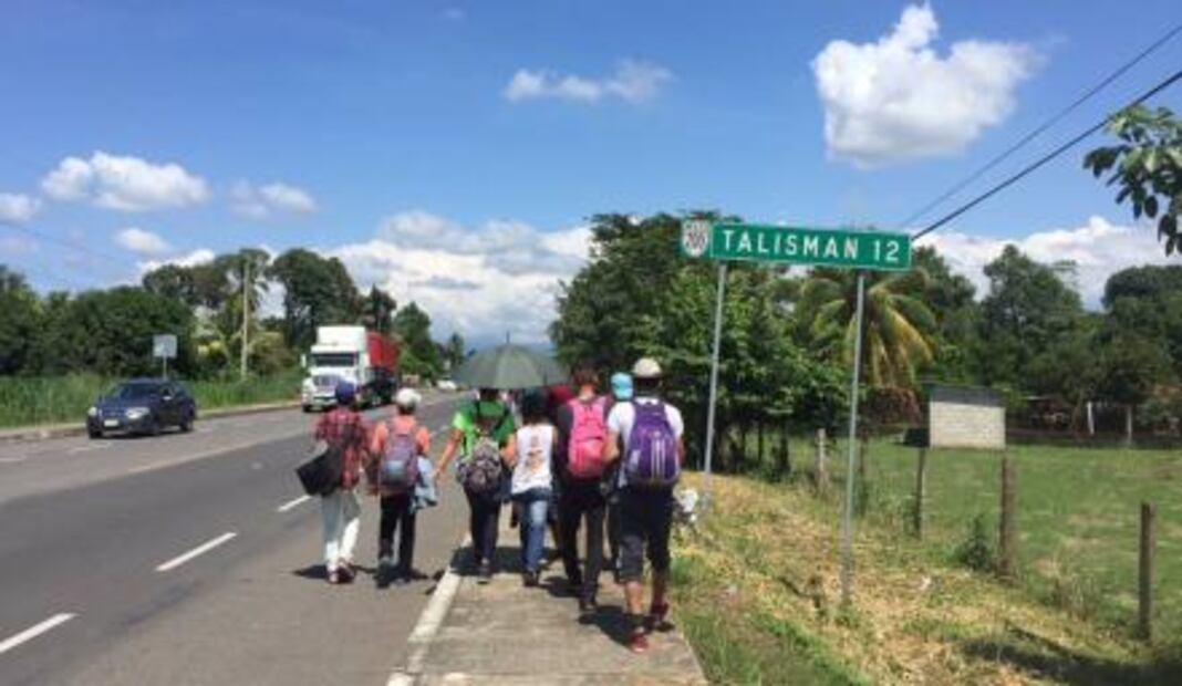 Caravana de hondureños se localiza a 15 kilómetros de Tapachula