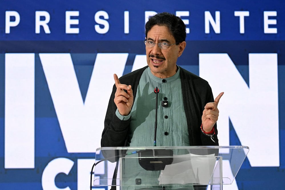 El candidato presidencia izquierdista,  Iván Cepeda, en conferencia de prensa, en Bogotá. FOTO: RAÚL ARBOLEDA. AFP