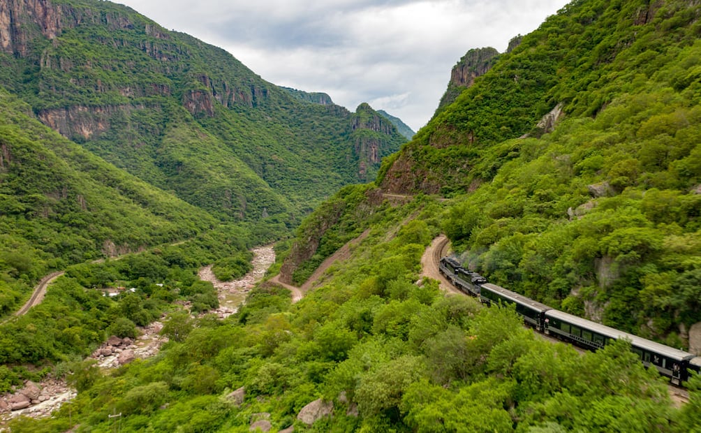 Cruza el corazón de la Sierra Tarahumara a bordo del Chepe Express. Foto: Cortesía