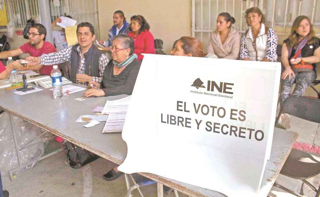 Un millón 714 mil ciudadanos participarán en las intermedias del 6 de junio como funcionarios electorales, destacó el INE. Foto: Archivo/ El Universal.
