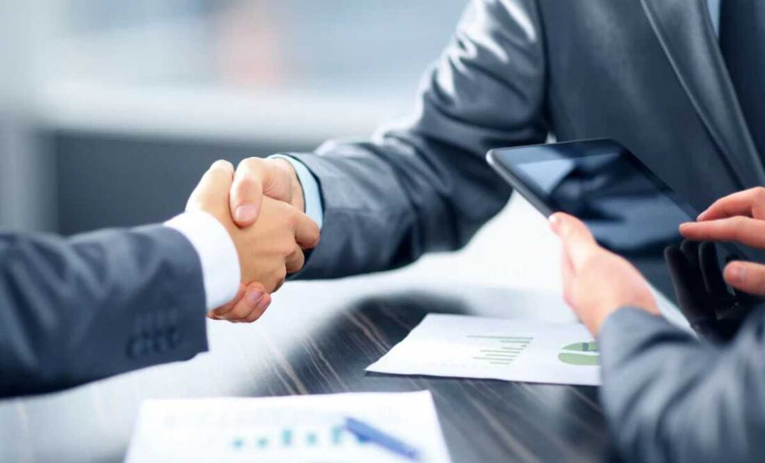 En nuestro país, las mujeres solicitan pocos créditos y, quienes piden uno, reciben un menor monto comparado con lo que obtienen los hombres