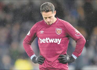 'Chicharito' festeja su cumpleaños en medio de la incertidumbre