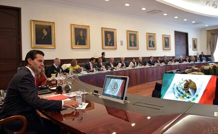 Peña Nieto planea con gabinete último tercio de gobierno