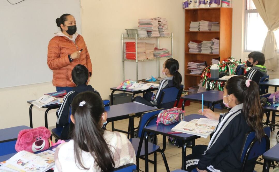 El organismo señaló que la carencia de servicios básicos en los planteles tiene efectos en el aprendizaje de las y los estudiantes. Foto: EL UNIVERSAL
