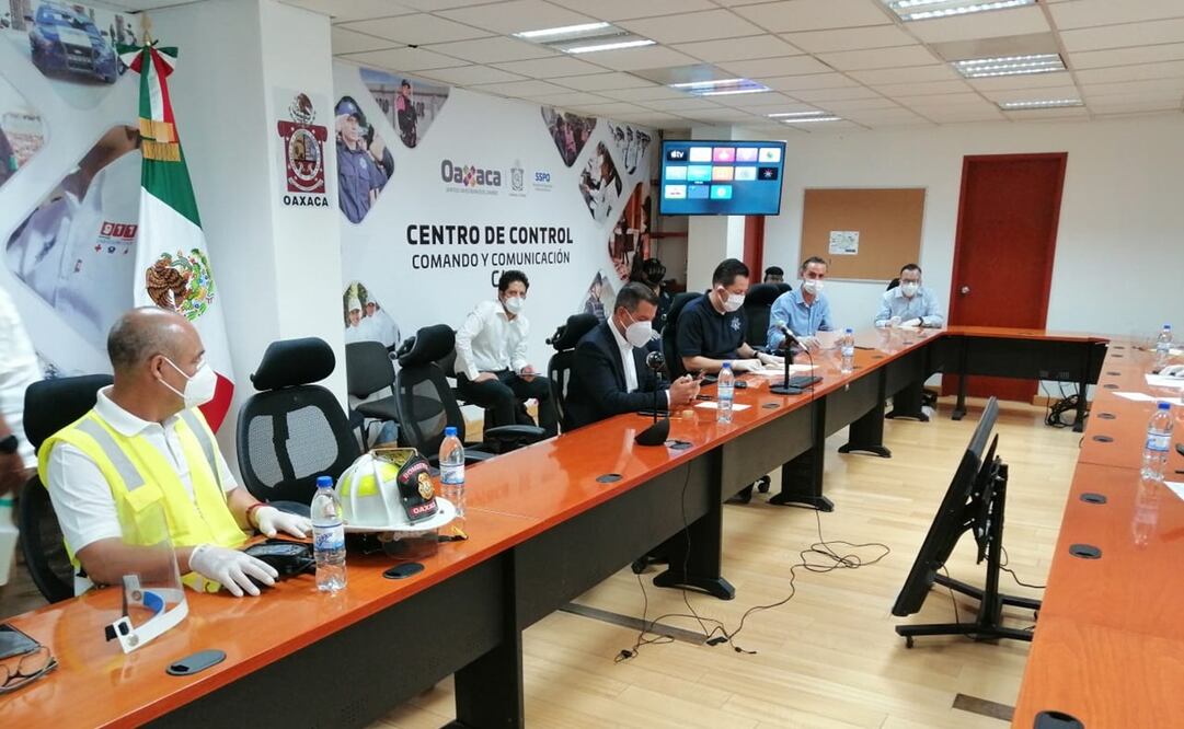 Tras sismo, analizan el desalojo de hospital Covid de Huatulco