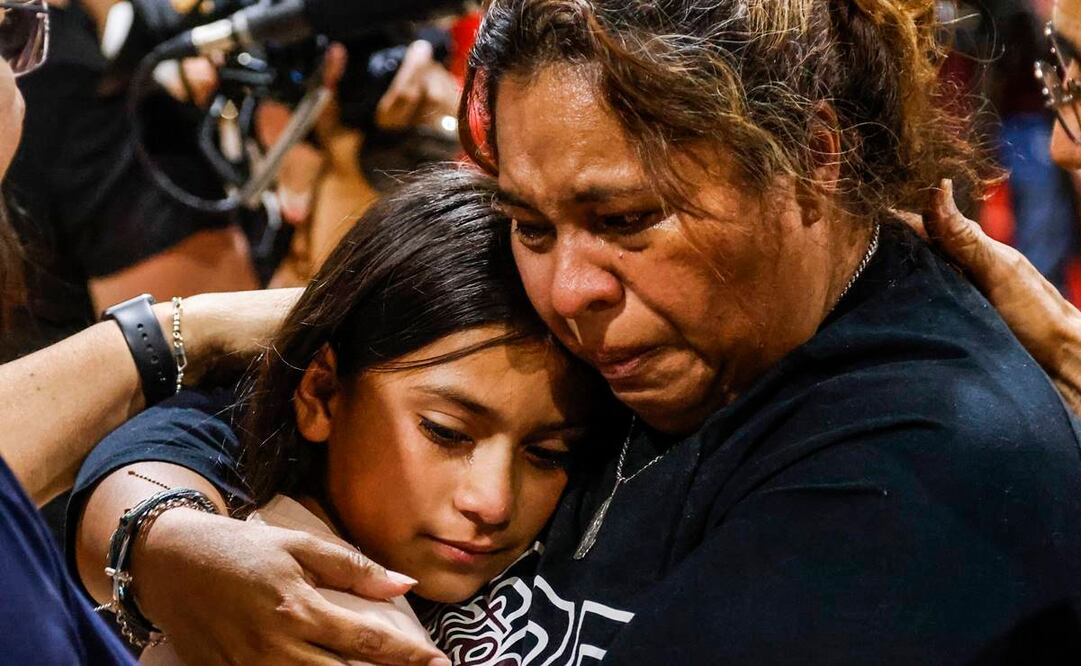 "Cobardes", familiares de las víctimas del tiroteo en Texas critican respuesta policiaca