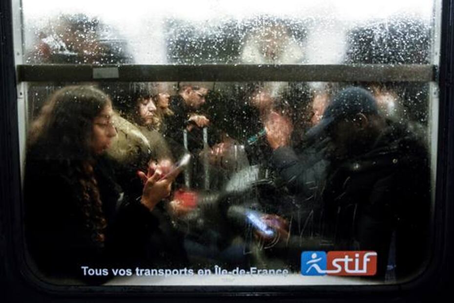 Paralizan trenes y metro de Francia en quinto día de huelga