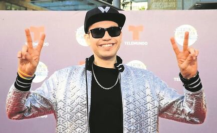 Raymix le echa porras al AIFA porque dice que el AICM está "feo y chueco"