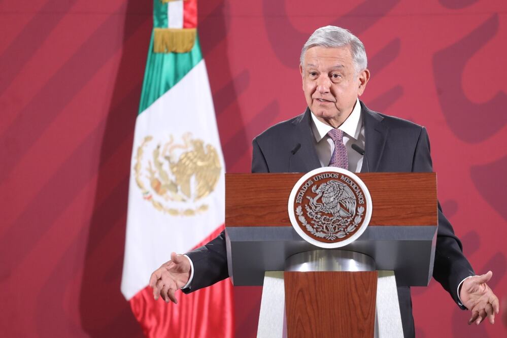 Confía AMLO que economía mexicana salga adelante, pese a caída de bolsas y petróleo