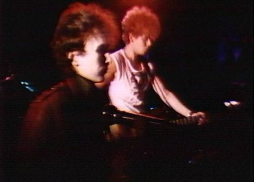 Publican imágenes inéditas de U2 tocando en Dublín