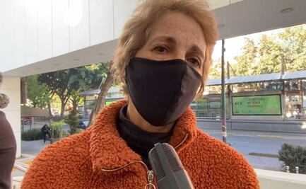 "No todos podrán pagar, pero es por necesidad": dice mujer vacunada contra Covid en farmacia