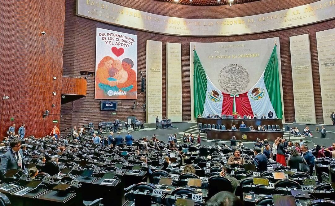 Inicia sesión en la Cámara de Diputados con la presencia de 297 legisladores, de un total de 500, es decir, estaban ausentes 203, informaron las autoridades de San Lázaro (29/10/25) Foto: Enrique Gómez/EL UNIVERSAL