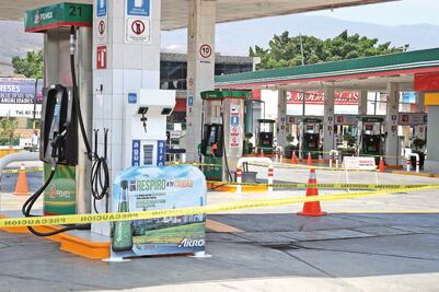 Devuelven protesta a CNTE y paran gasolineras