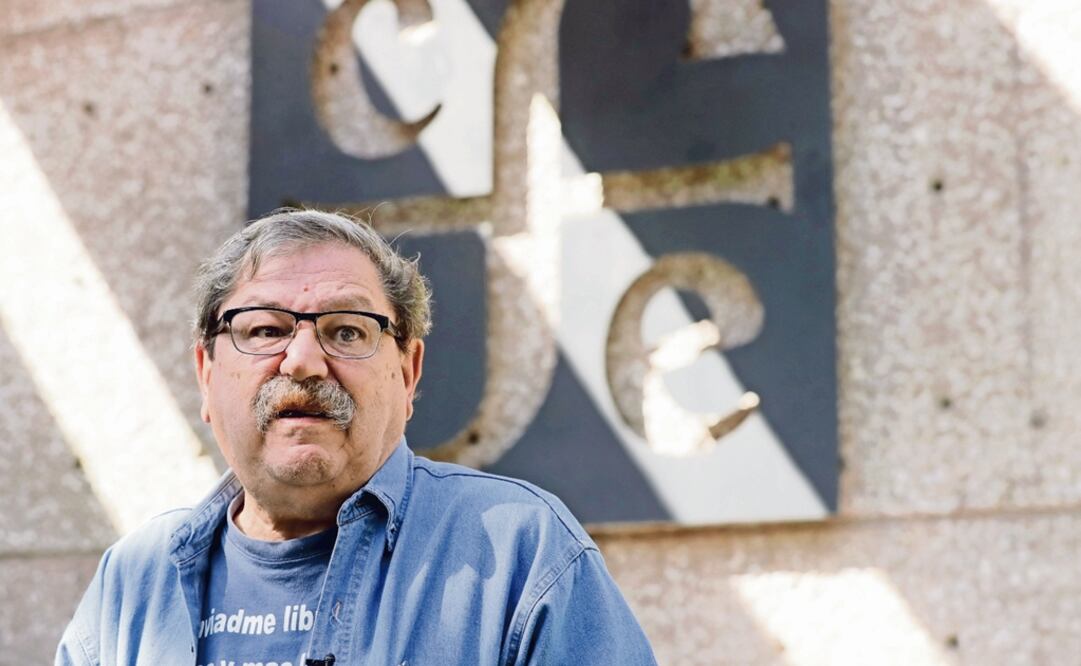 Paco Ignacio Taibo II, head of the FCE, commented that 50 books had been put into circulation for MXN$49.50 each - Photo: Luis Cortes/EL UNIVERSAL