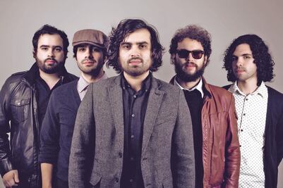 Enjambre tocará por los refugiados