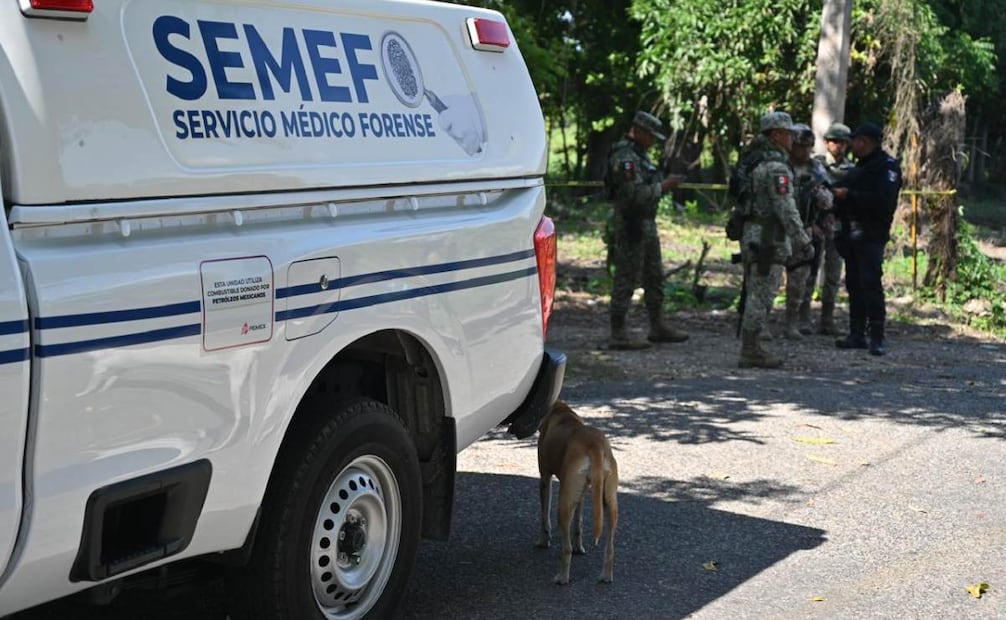 Fuga en ducto de Pemex deja dos muertos en Centla, Tabasco; pobladores bloquean carretera
Foto: Luis Manuel López
