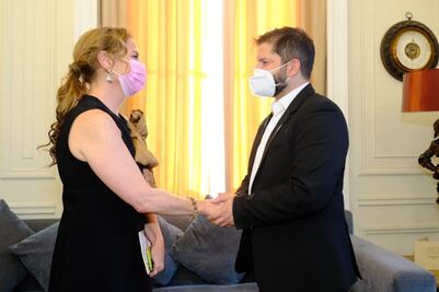 Llegan delegaciones a Chile para toma de posesión de Gabriel Boric; Beatriz Gutiérrez Müller representa al gobierno de México