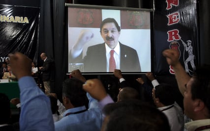 Pide Gómez Urrutia a mineros apoyar a AMLO y a su proyecto de nación