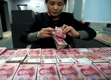 China devalúa el yuan