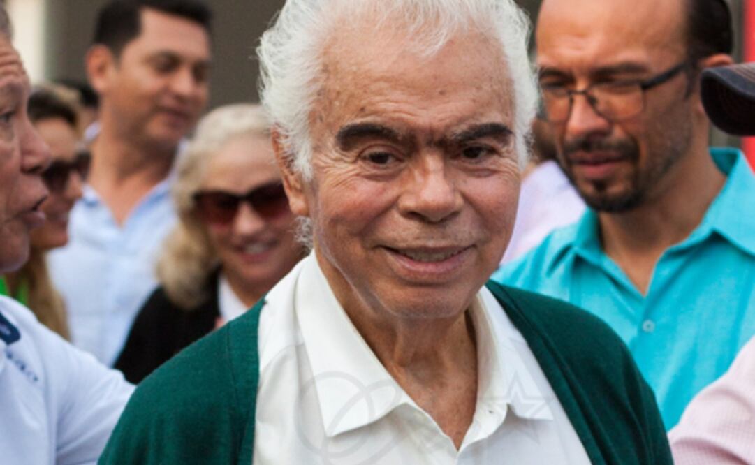 El escultor Víctor Manuel Contreras.Foto: Vía Twitter @hernan_osorio