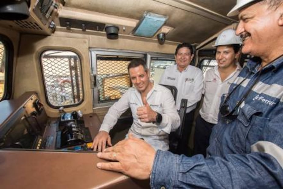 Tras dos décadas, renudan servicio ferroviaro de Salina Cruz