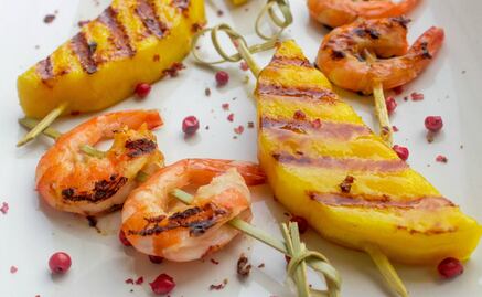 #RECETA brochetas de camarón y mango tropical