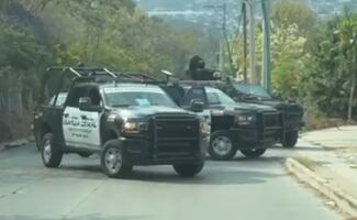 Enfrentamiento durante cateo en Tuxtla deja 12 detenidos; Ejército y GN aseguran armas y vehículos