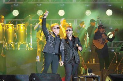 Emmanuel y Mijares arman fiesta en el Zócalo