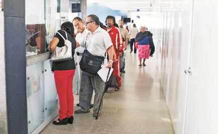 Ante caída en Afores, recomiendan a trabajadores mantener la calma