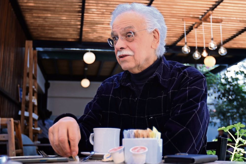 Carlos Martínez Assad, sociólogo e historiador, es investigador emérito del IIS-UNAM y una de las voces más informadas en historia regional y estudios sobre Medio Oriente.