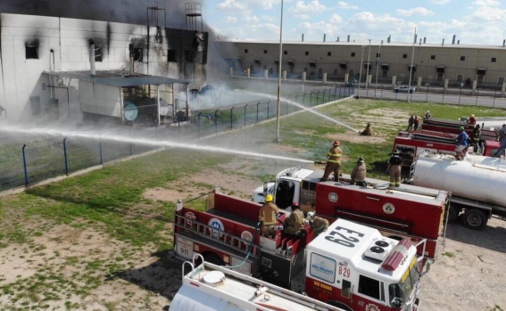 Incendio en maquiladora provoca fuga de ácido en Tamaulipas