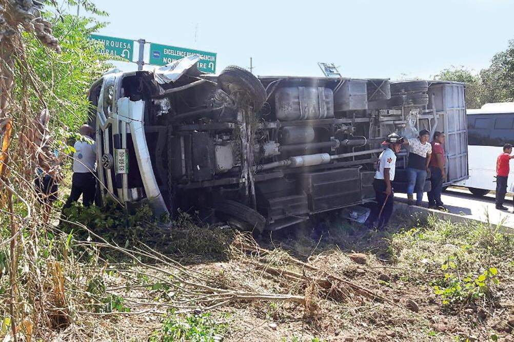 Ubicación. El accidente ocurrió en la carretera federal, a la altura del km 323, de Puerto Morelos-Cancún.