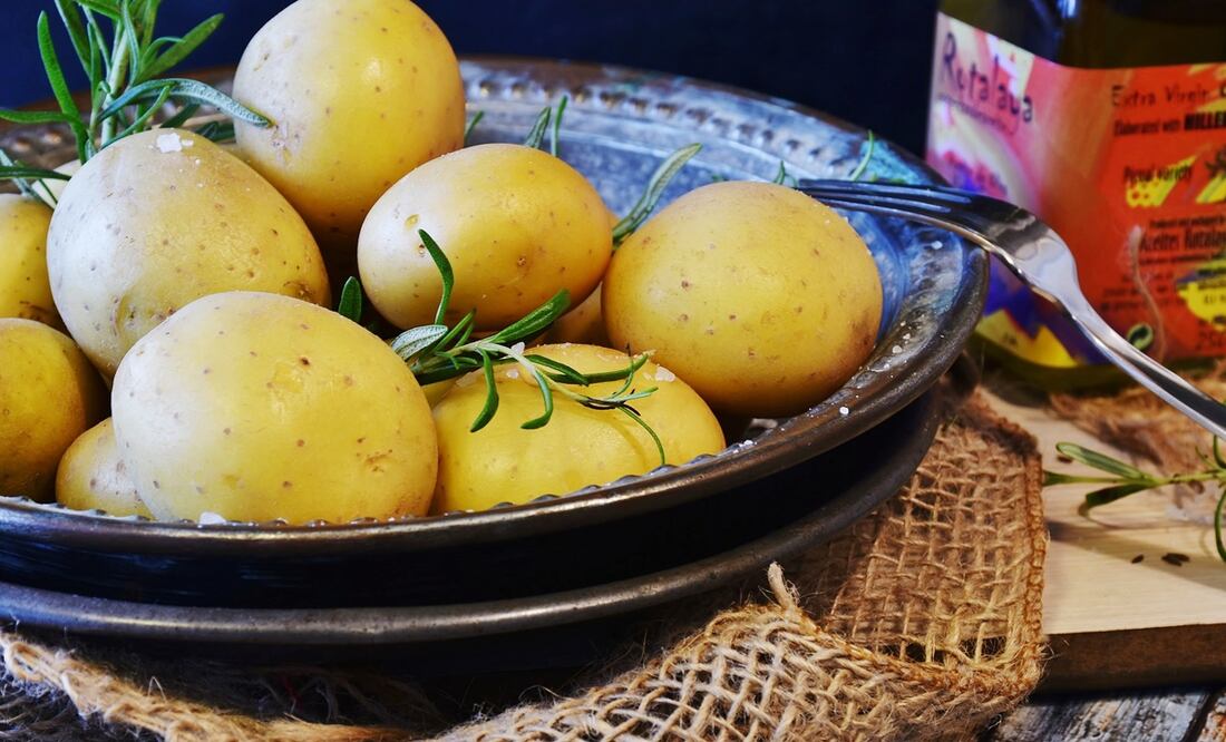 Ahorra tiempo y gas al cocer las papas en el microondas, te resultará fácil y práctico / Foto: Pixabay