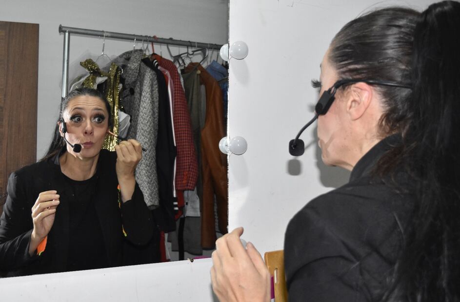 Adriana Moles presenta esta crítica política en el Teatro Varsovia.
Foto: EL UNIVERSAL / Eduardo Castañeda