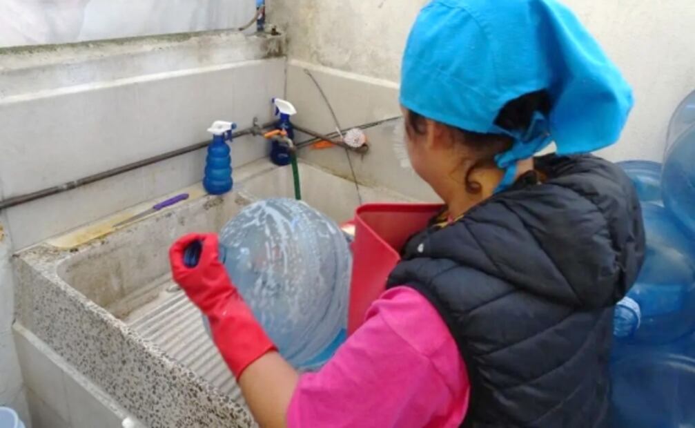 Rellenadoras de agua, un problema de salud pública