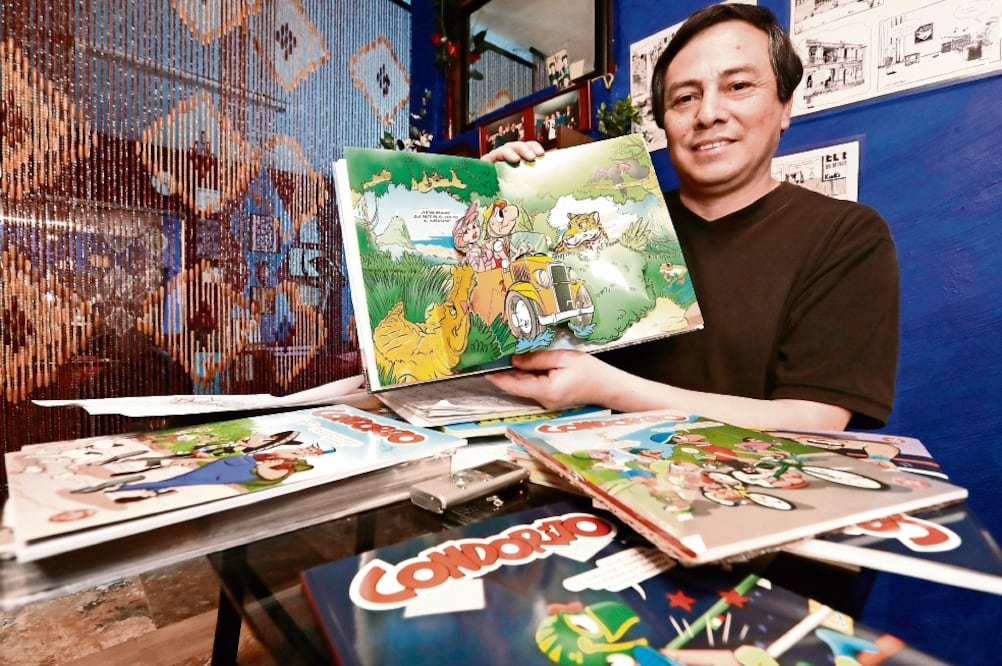 Alejandro Flores Pinto es el editor en México de la revista Condorito y de su adaptación al vocabulario mexicano (LUIS CORTES. EL UNIVERSAL)